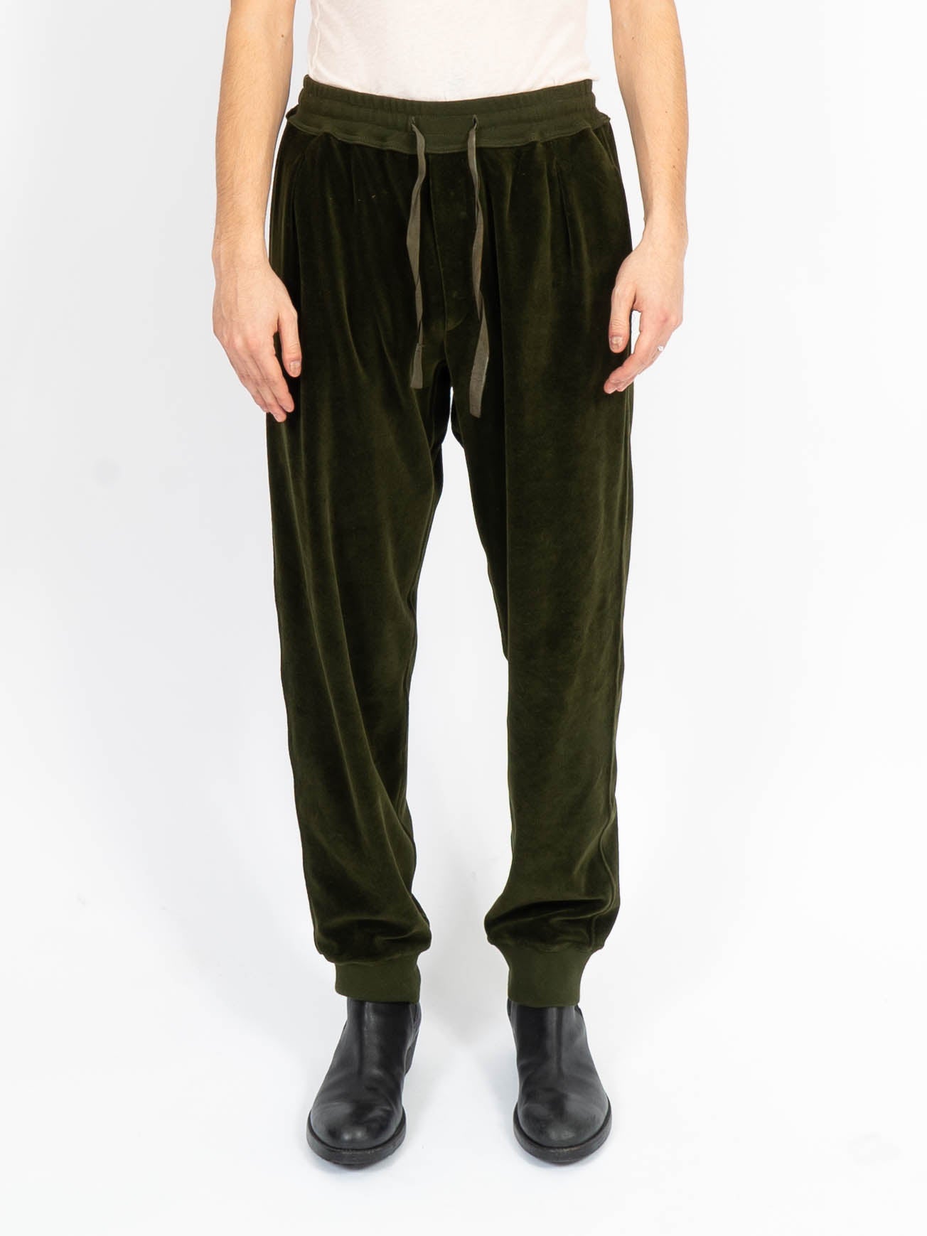 FW18  Relaxed Velvet Joggers Green