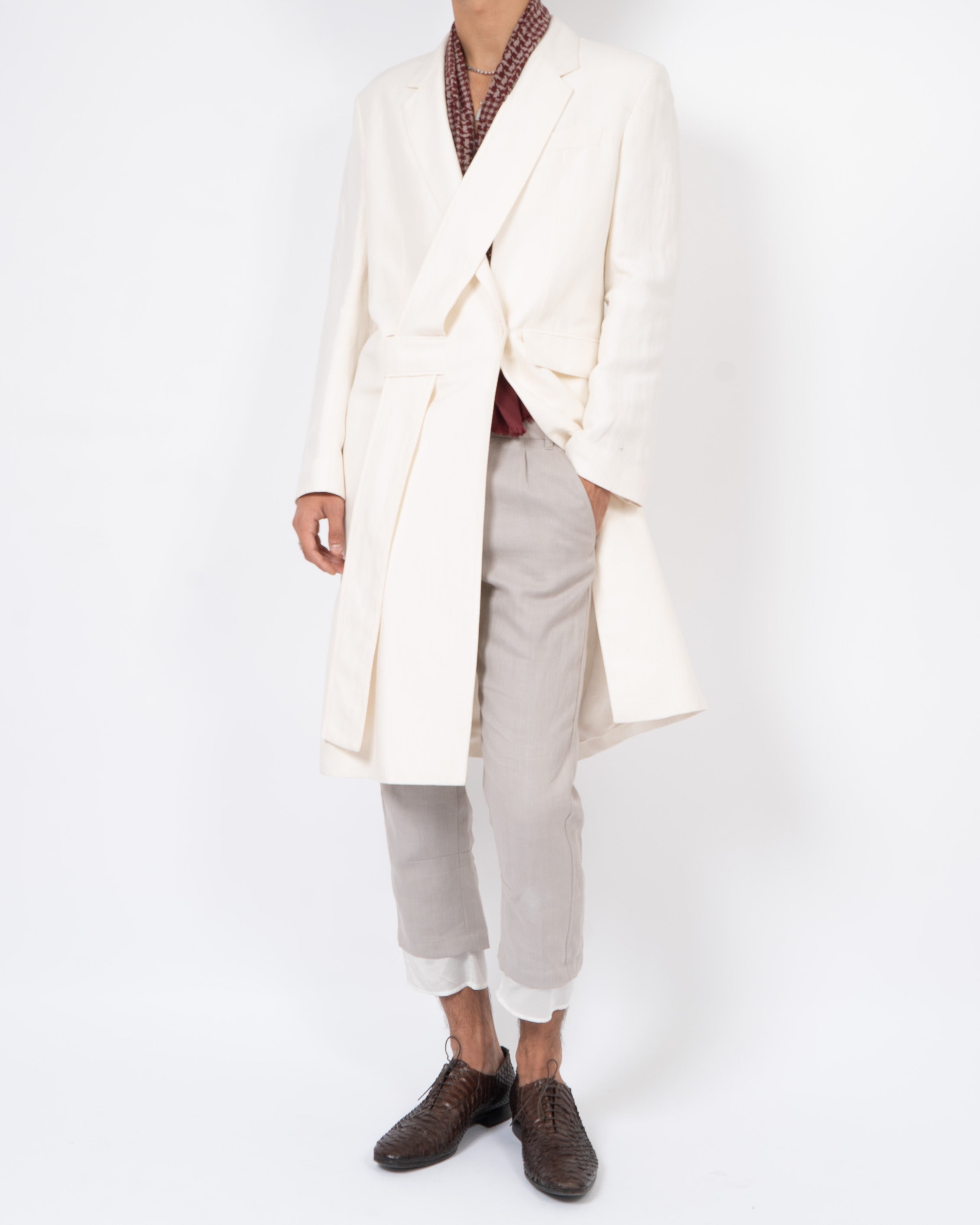 SS19 White Split Collar Linen Coat