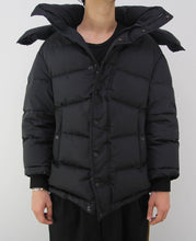 Load image into Gallery viewer, Swing Logo Puffer Black