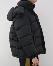 Load image into Gallery viewer, Swing Logo Puffer Black
