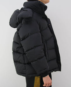 Swing Logo Puffer Black