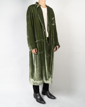Load image into Gallery viewer, FW20 Green Velvet Belted Raglan Coat Sample