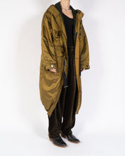 Load image into Gallery viewer, FW18 Nylon Coat