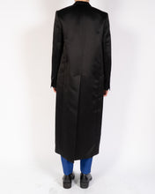 Load image into Gallery viewer, FW20 Black Taroni Silk Coat
