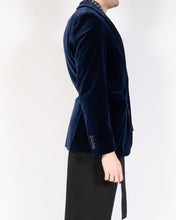 Load image into Gallery viewer, FW20 Gent Night Blue Velvet Blazer Sample