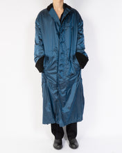 Load image into Gallery viewer, FW17 Blue Oversized Nylon Coat