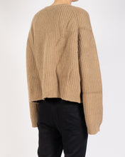 Load image into Gallery viewer, FW18 Beige Cropped Mohair Knit