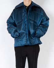 Load image into Gallery viewer, FW17 Quilted Blue Oversitzed Nylon Jacket Sample