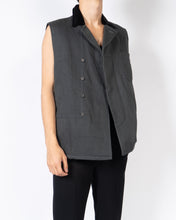 Load image into Gallery viewer, FW19 Velvet Collar Army Vest