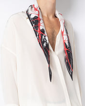 Load image into Gallery viewer, SS17 Red Thorn Printed Diamond Silk Scarf