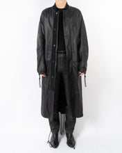 Load image into Gallery viewer, FW18 Smoke Black Military Parka Sample