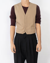Load image into Gallery viewer, FW18 Classic Camel Waistcoat Sample