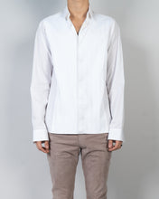 Load image into Gallery viewer, SS20 Turn Back Detail Byron White Shirt Sample