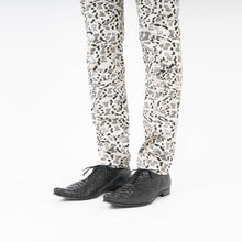 Load image into Gallery viewer, FW14 Black Pointed Python Oxfords
