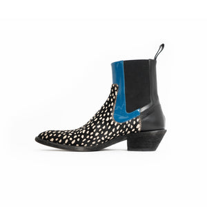 FW19 Dotted Horse Hair Boots Black & White